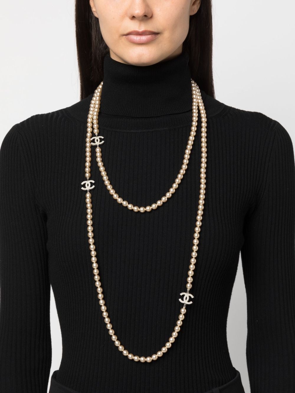 CHANEL Pre-Owned 2006 CC pearl necklace - Zilver