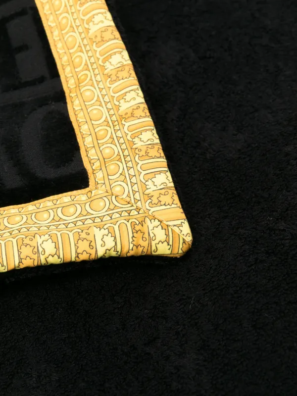 Versace ロゴジャカード バスマット 58cm x 80cm | ブラック | FARFETCH JP