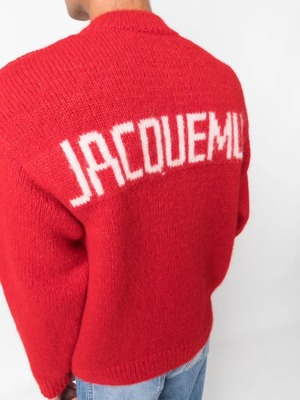 jacquemus-pull-la-maille-pavane-farfetch
