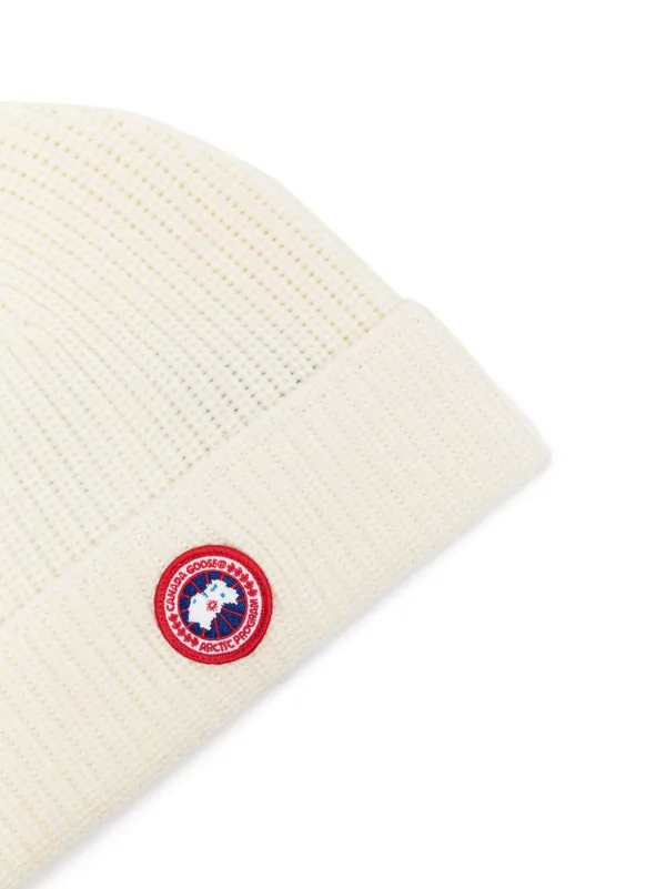 Canada goose shop knitwear logo