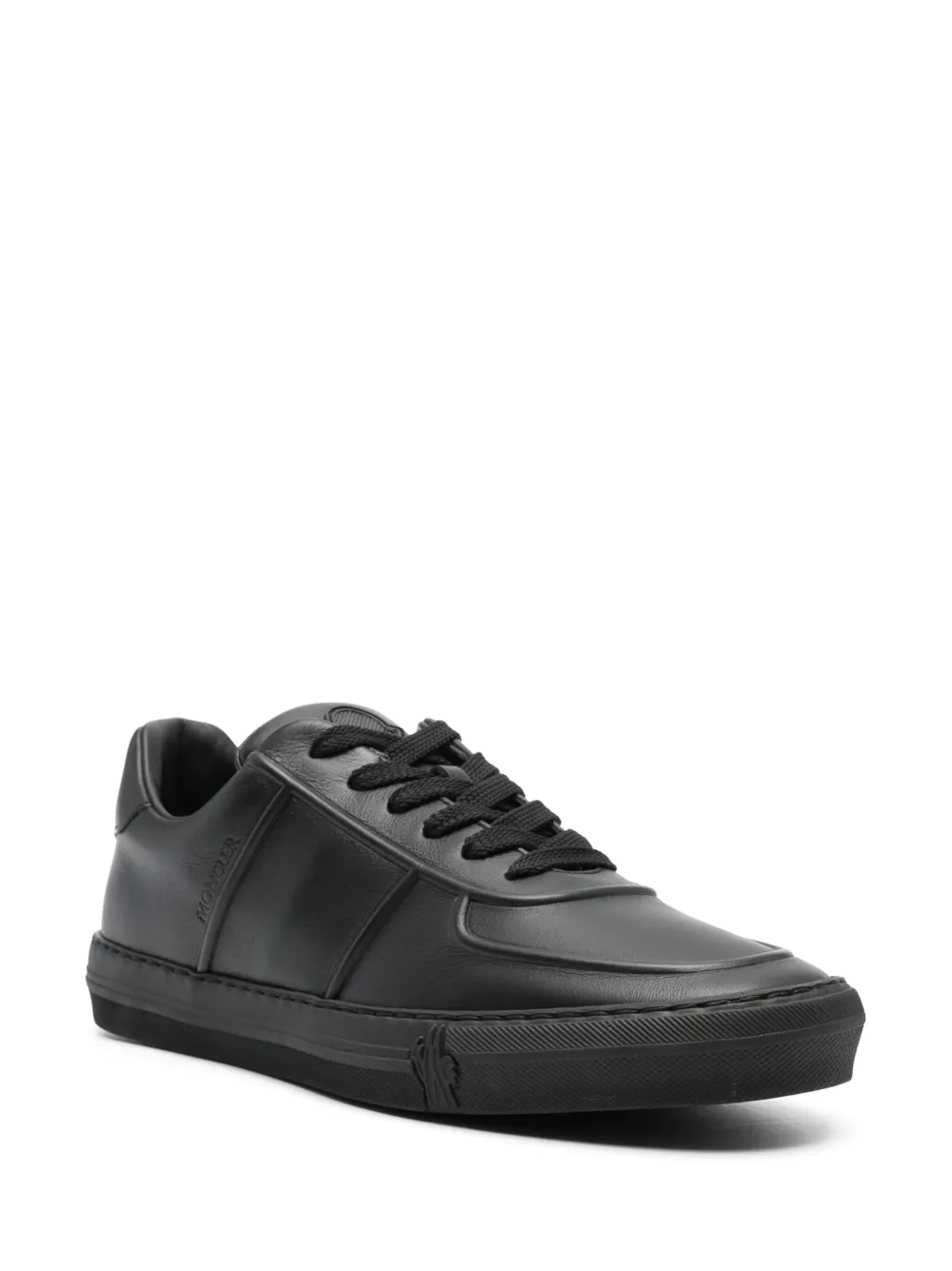 Moncler logo-debossed round-toe sneakers - Zwart