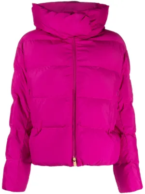 Scopri la nuova collezione di piumini Pinko donna su FARFETCH