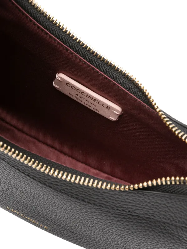 【COCCINELLE】グレインレザーのドリアンバックパック Coccinelle Dorian | Coccinelle®