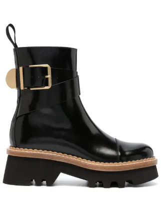 Chloé