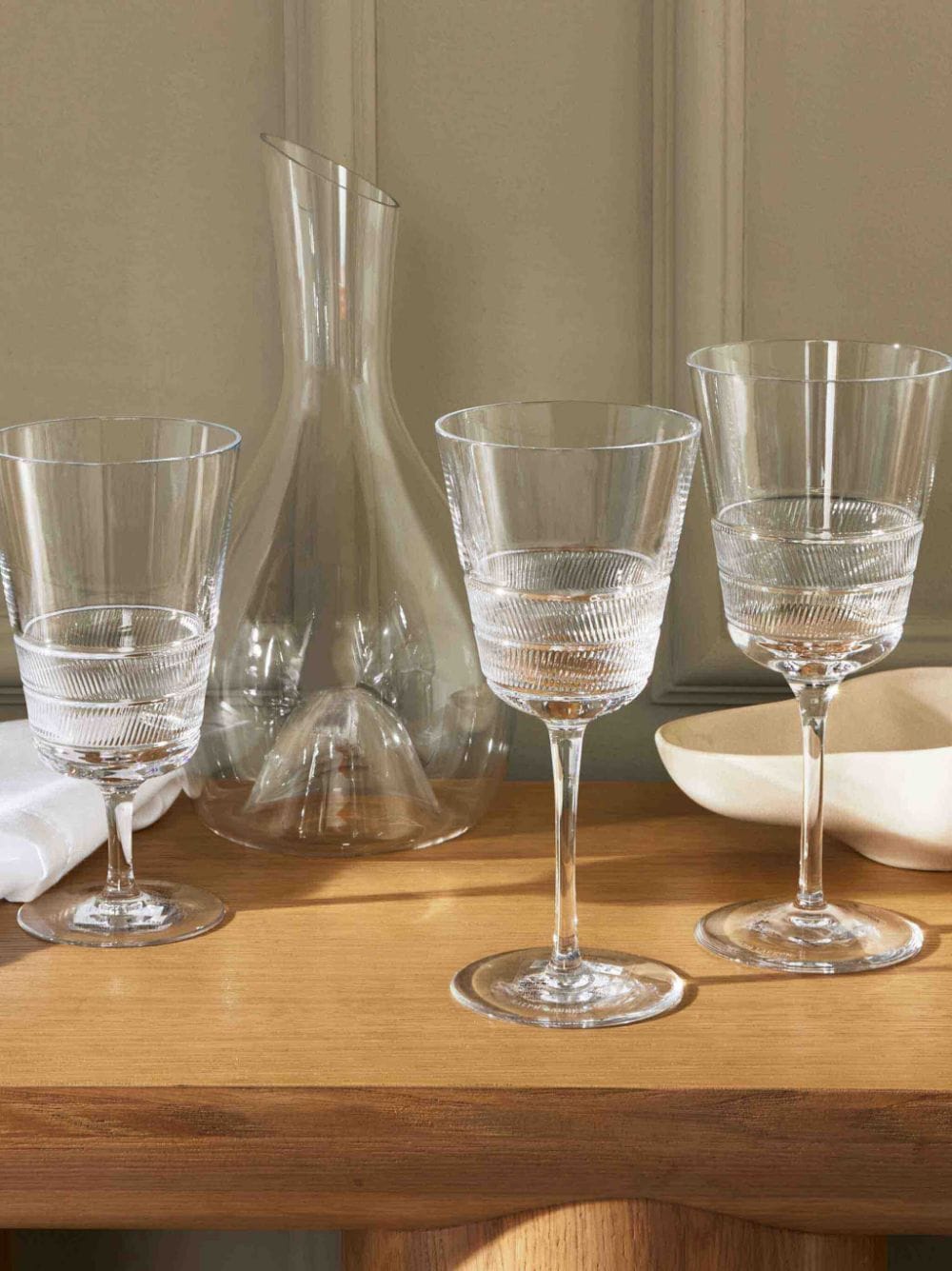 Shop Ralph Lauren Remy Wine Glass In Neutrals