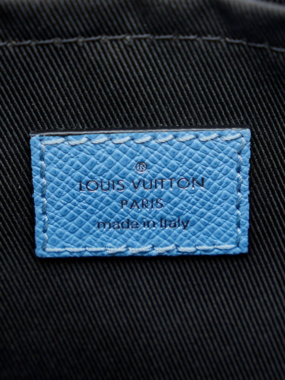 Louis Vuitton pre-owned Taigarama Outdoor Crossbody Bag - Farfetch