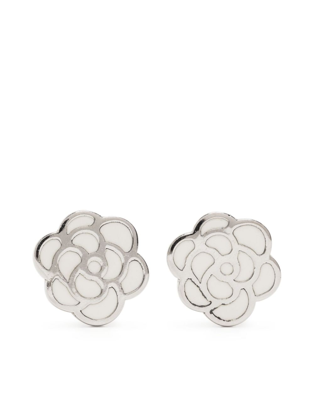 Pre-owned Chanel Camellia Clip-on Earrings In Silver