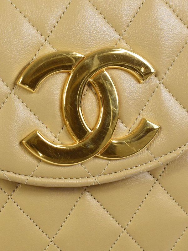 Pre Loved Chanel Pouch Caviar Skin Beige CC Beige Women