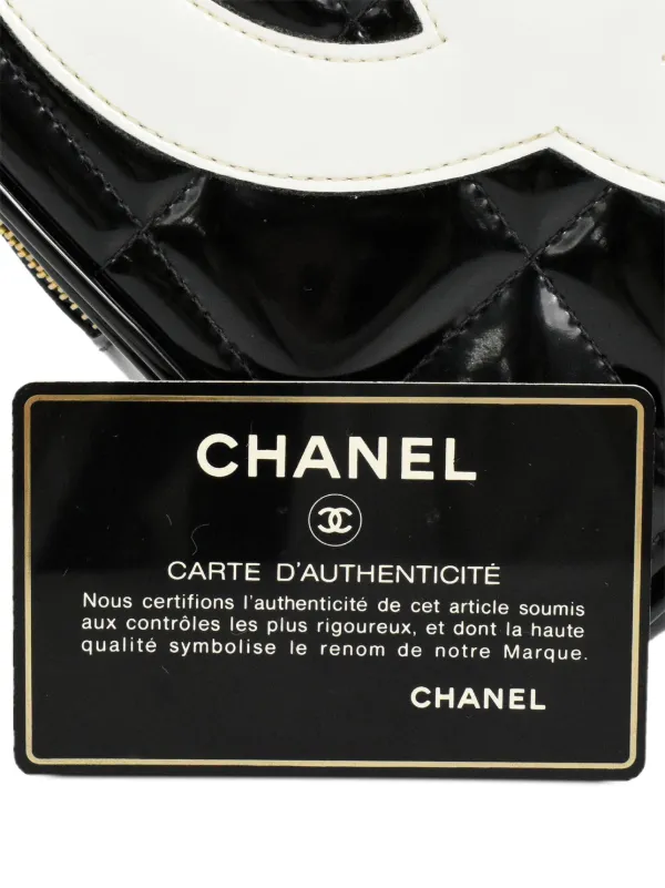 ハートで作られたCCマークにきゅん CHANEL バニ ティケース Chanel CC in Love Heart Crossbody Bag Quilted Lambskin Black