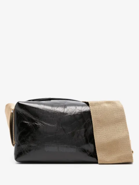 Uma Wang Schultertasche aus Lackleder