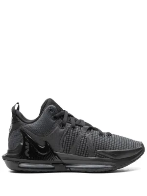 Nike Air Zoom Pegasus 38 Sneakers | Black | FARFETCH