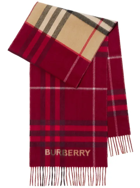 Burberry وشاح كاروهات فنتج مزين بشراشيب 