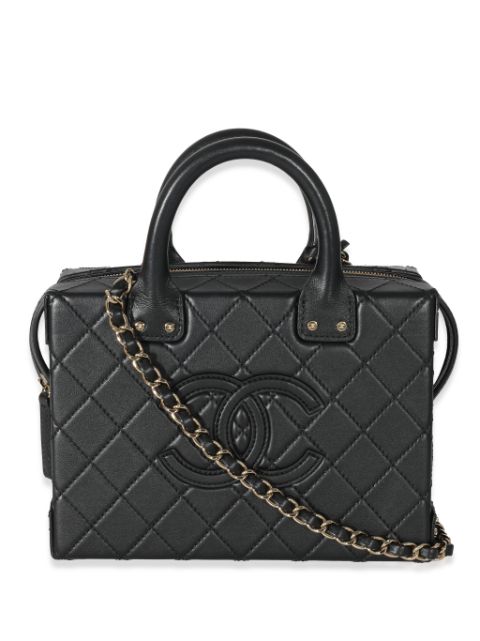 CHANEL 2022-2023 quilted vanity case Women