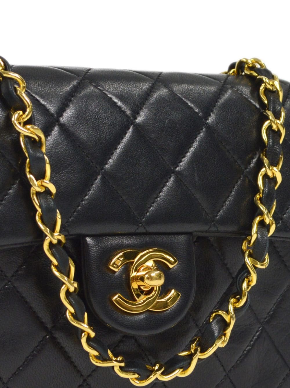 Shop CHANEL Classic Mini Pouch (AP1071-B10583-C3906) by PlatinumFashionLtd