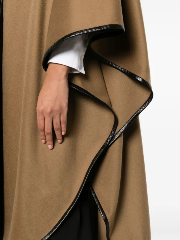 Cape sales en cuir