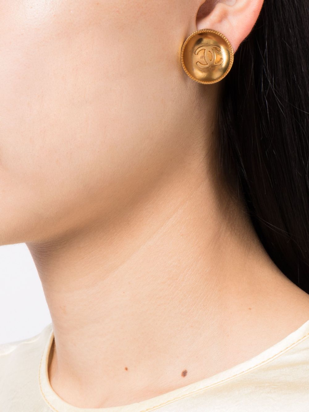 CHANEL Pre-Owned Pre-owned oorclips met CC-logo - Goud