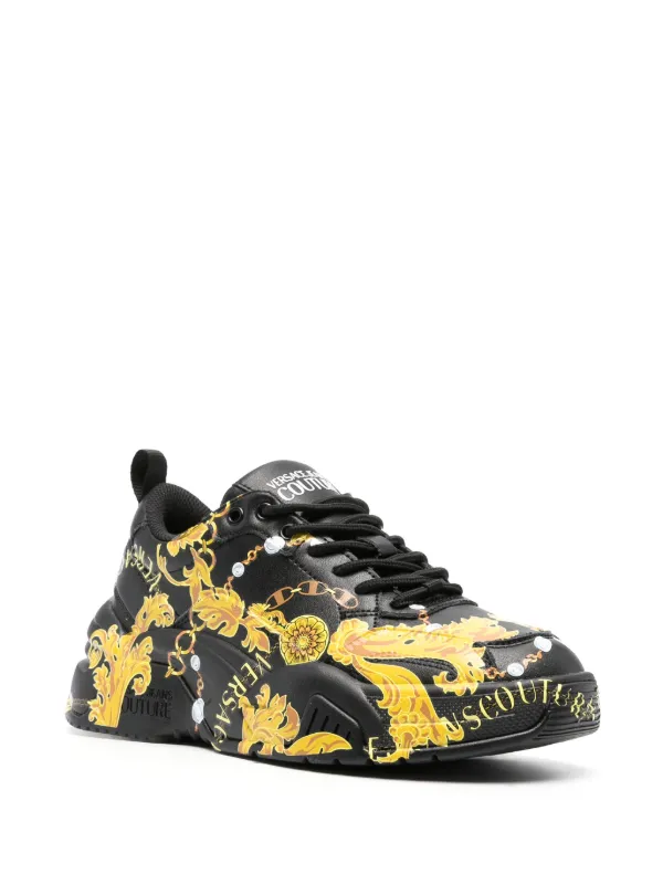 Farfetch versace sale chain reaction