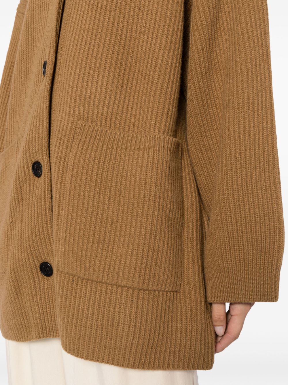 Shop Studio Tomboy Pointed-collar Buttoned Cardigan In Neutrals