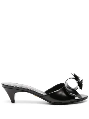 LOEWE フラメンコ ノット レザーサンダル | ブラウン | FARFETCH JP