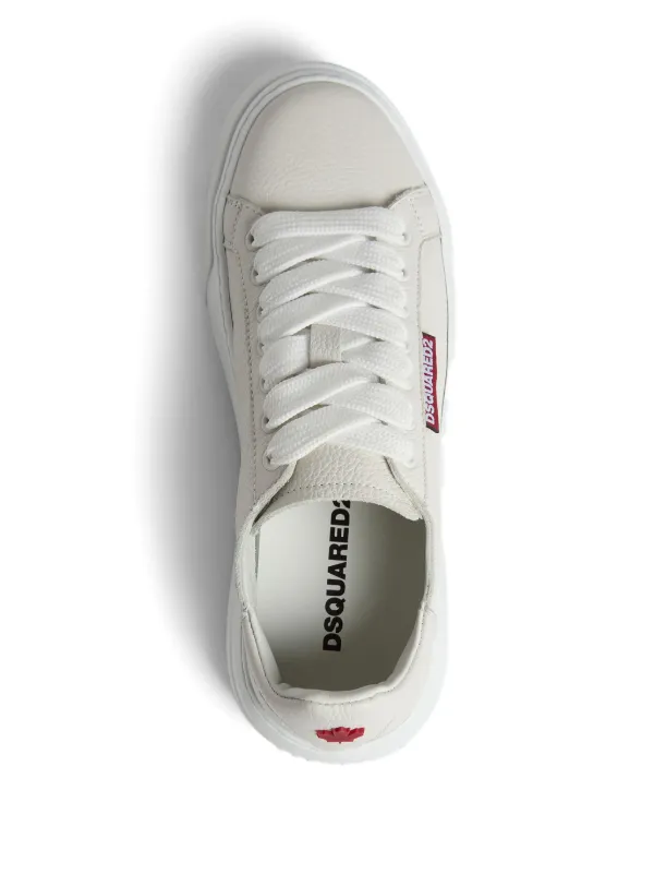 【送料&関税込】Dsquared2 Logo-embossed Lace-up Sneakers DSQUARED2 logo-embossed lace-up Sneakers | White | FARFETCH BH