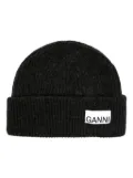GANNI logo-patch ribbed beanie - Black