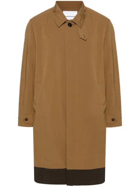 White Mountaineering parka con botones ocultos 