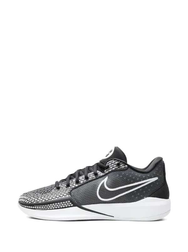 Nike Sabrina 1 