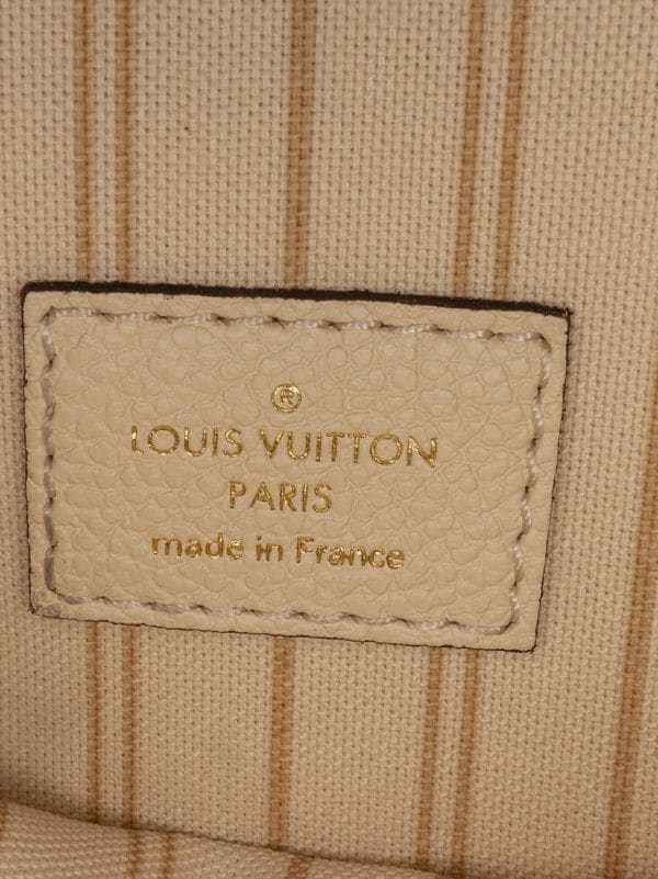 Louis Vuitton 2020 pre-owned Monogram Metis two-way Bag - Farfetch