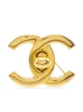 CHANEL Pre-Owned 1996 CC turn-lock brooch - Gold