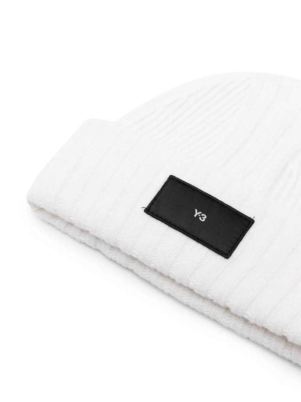 Y-3 logo-patch ribbed-knit beanie - Wit