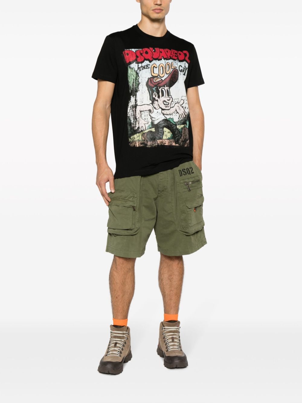 Shop Dsquared2 Multiple-pockets Cargo Shorts In 绿色