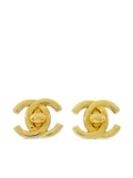 CHANEL Pre-Owned 1995 CC turn-lock earrings - Gold