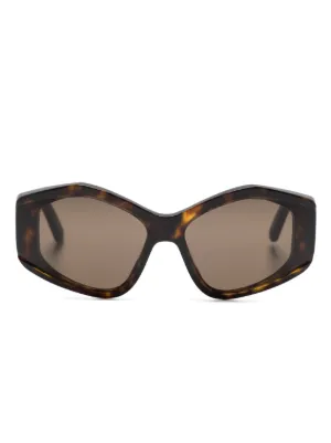 Prada Eyewear スクエアフレーム サングラス | ブラウン | FARFETCH JP