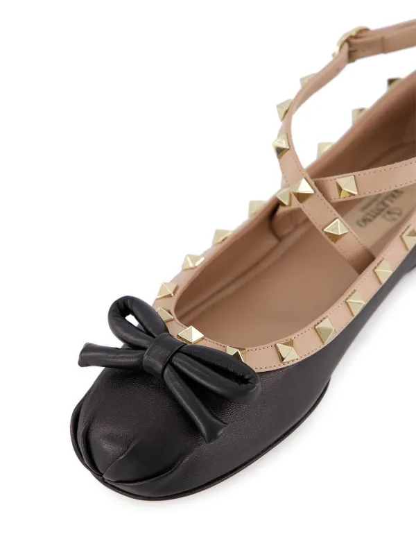 セブンイレブン 冬ギフト カタログ Valentino Garavani フラットシューズ ロックスタッズ 靴