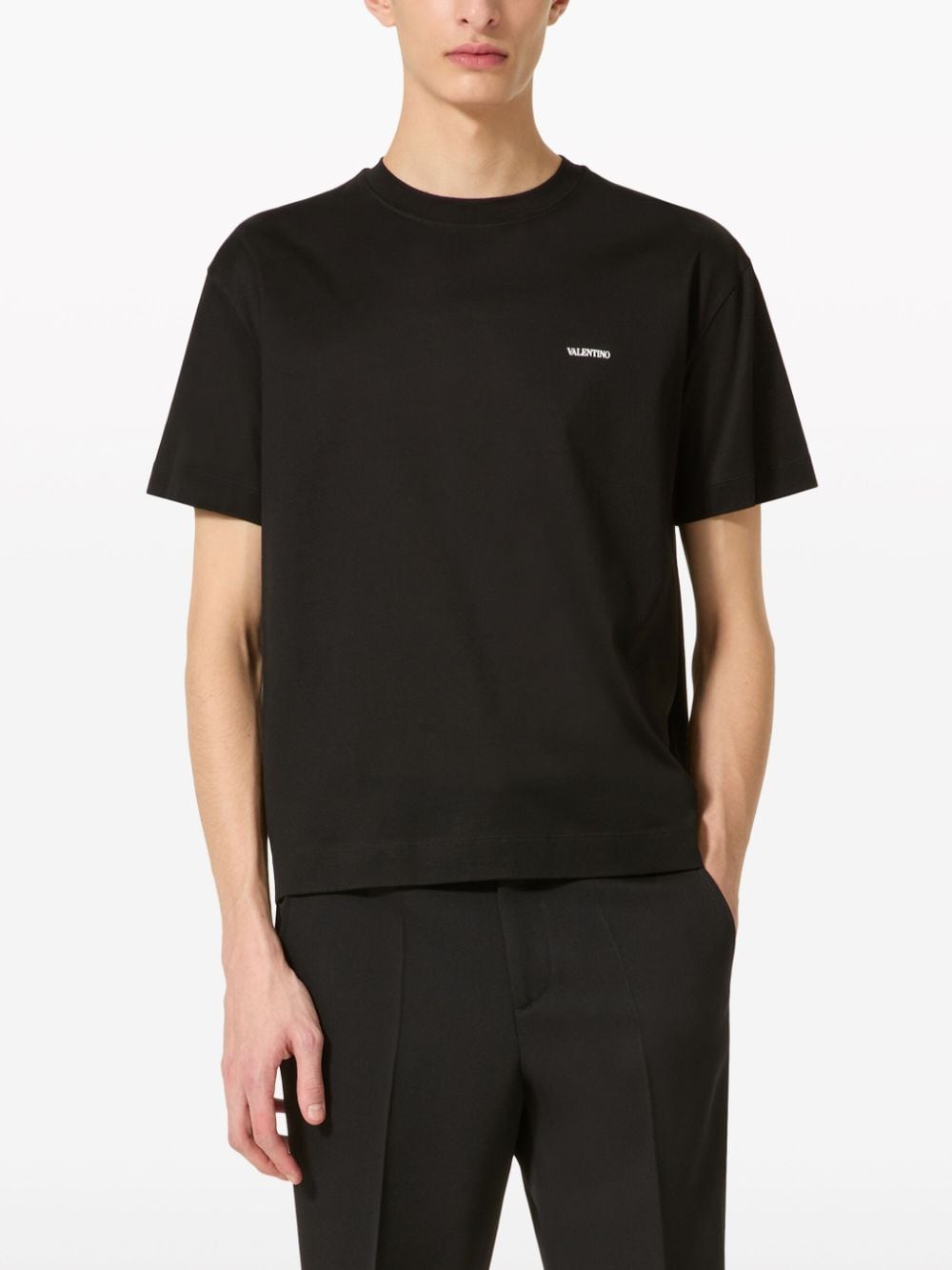 Shop Valentino Logo-print Cotton T-shirt In 黑色