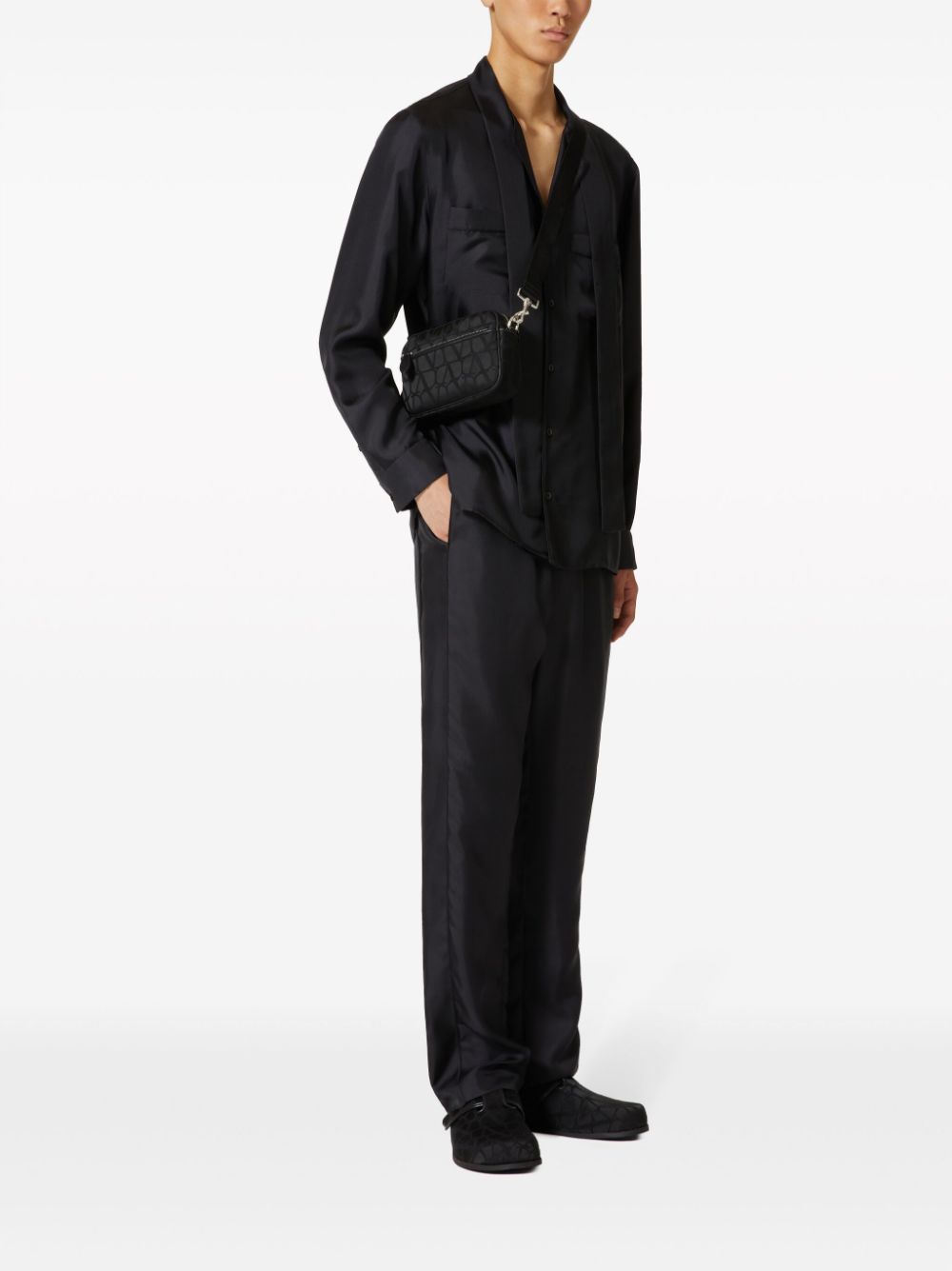 Shop Valentino Toile Iconographe Shoulder Bag In Black