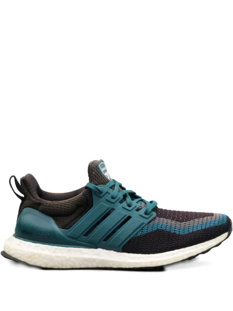adidas Ultraboost DNA “Arsenal” スニーカー