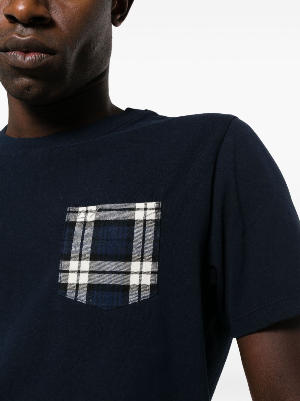 Shop Sun 68 Check-pattern Pocket Cotton T-shirt In Blue