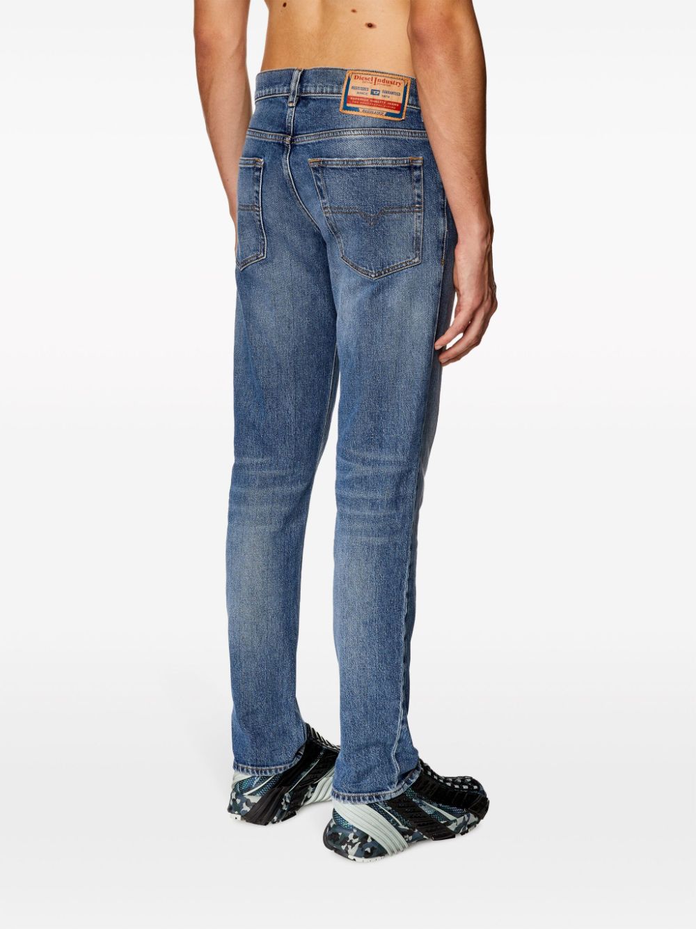 Diesel 2023 D-Finitive 09I16 tapered jeans Men