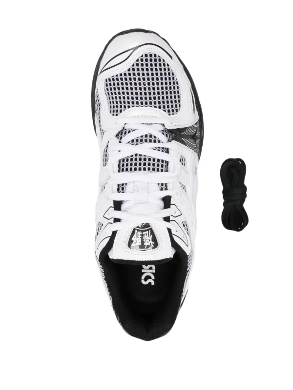 New Balance 1906 — White/Black – La Garçonne