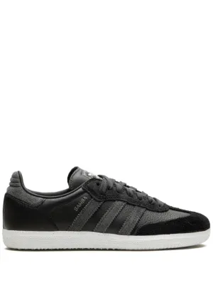 Adidas Gazelle “Triple Black” スニーカー | ブラック | FARFETCH JP Adidas Gazelle “Triple Black” スニーカー | ブラック | FARFETCH JP