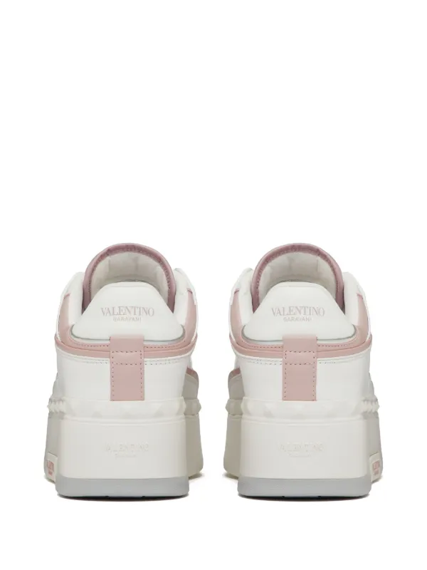 Valentino Garavani フリードット XL レザースニーカー