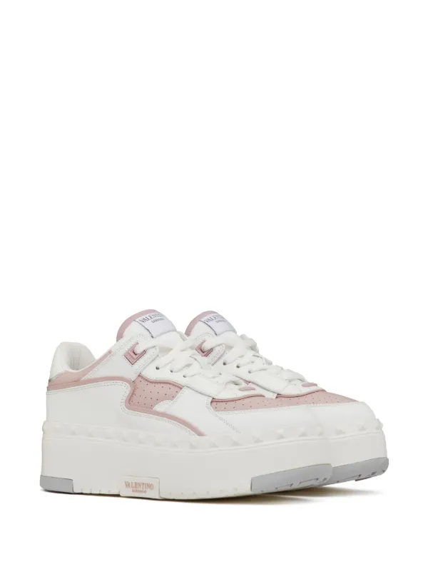 ヴァレンティノ リードッツ パテントレザー スニーカー サンド 楽天市場】【30%OFFセール】Valentino ヴァレンティノ ワン