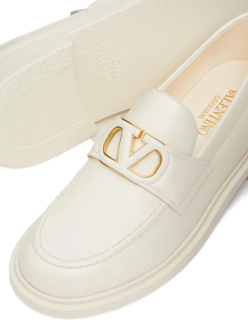 Valentino Garavani VLogo Signature leren loafers Wit