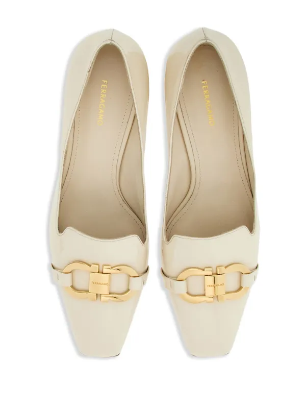 Ferragamo ガンチーニ パンプス | ニュートラル | FARFETCH JP Ferragamo ガンチーニ パンプス | ニュートラル | FARFETCH JP