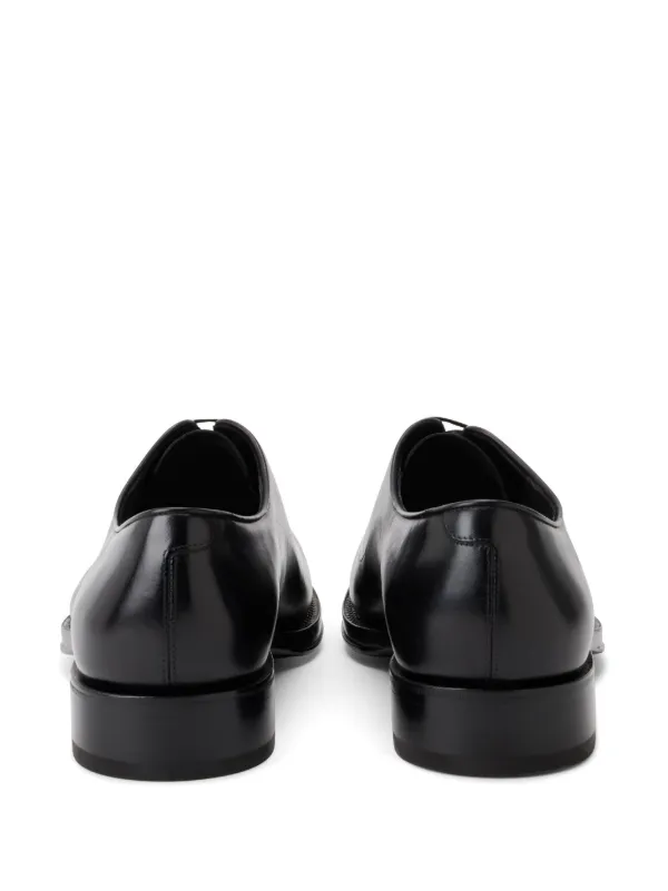 FERRAGAMO ブラック レザー シューズ Ferragamo エナメルレザー オックスフォードシューズ | ブラック