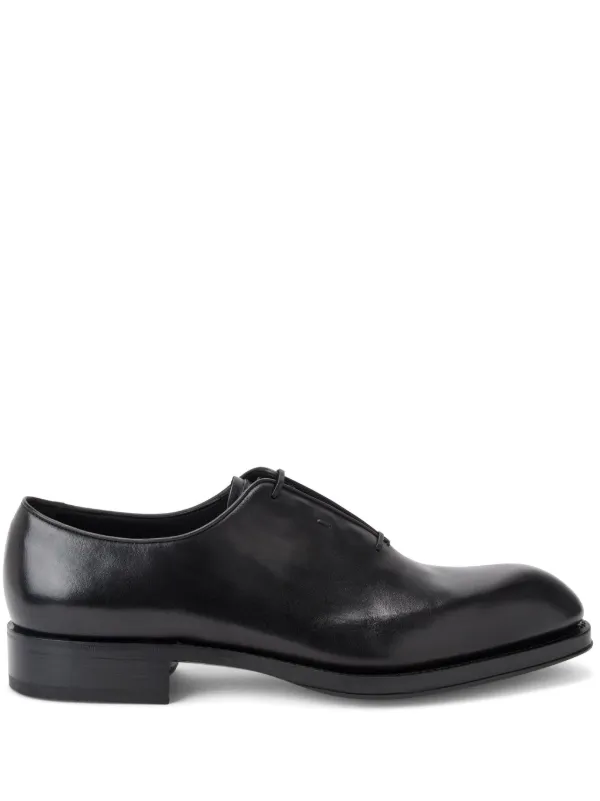 FERRAGAMO ブラックレザードレスシューズ Ferragamo エナメルレザー オックスフォードシューズ | ブラック
