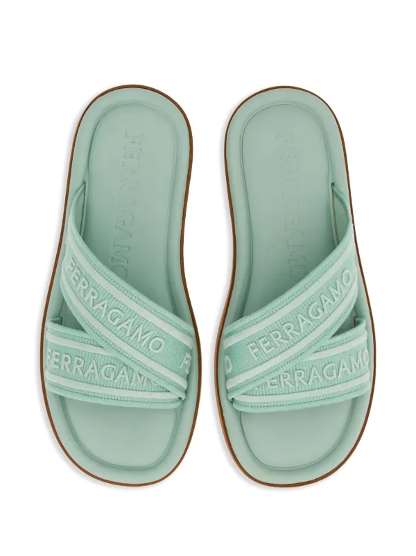 Ferragamo ロゴ サンダル | グリーン | FARFETCH JP