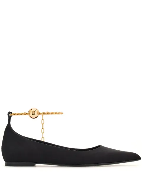Ferragamo flats con detalle de cadena