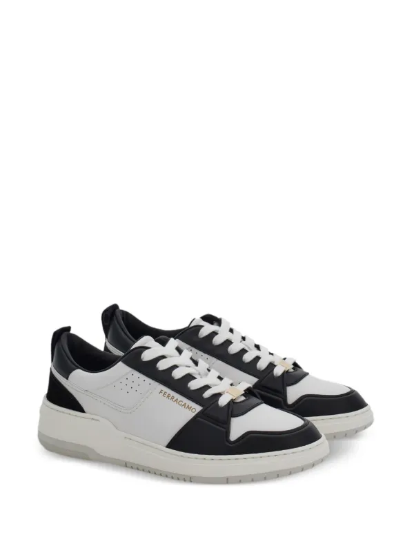 VIP【関税送料無料】希少 FERRAGAMO LOGO LEATHER SNEAKERS Low top sneaker with logo - Women | Ferragamo